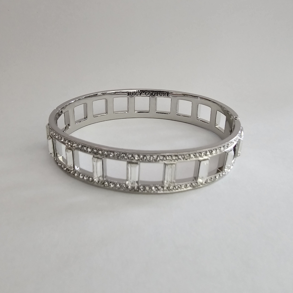 NWOT Juicy Couture Silver Crystal Hinged Bangle